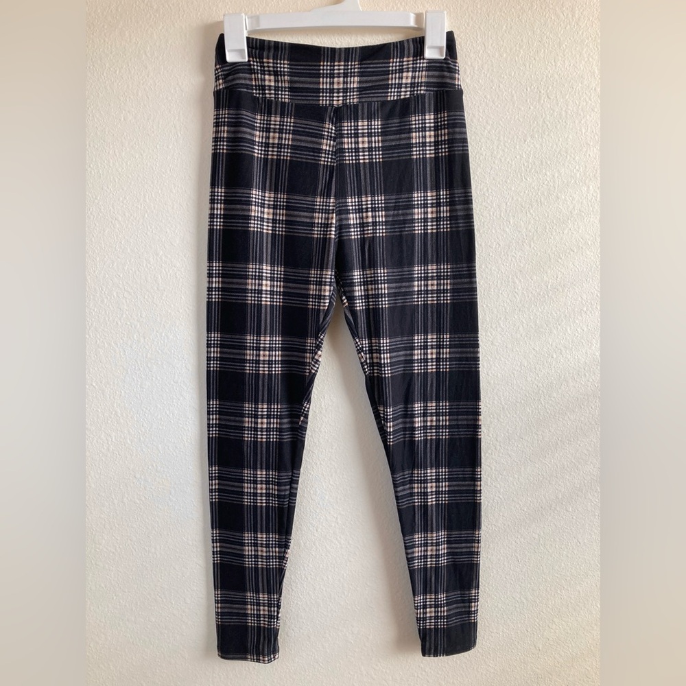 LuLaRoe Plaid Leggings OS Black Cream Peach Stretch Pants